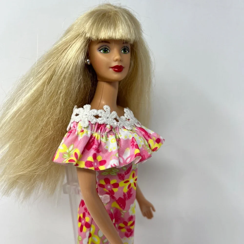 Barbie Fashion Doll‎ Very Velvet Pink Floral Dress Blonde Hair Green Eyes 1998
